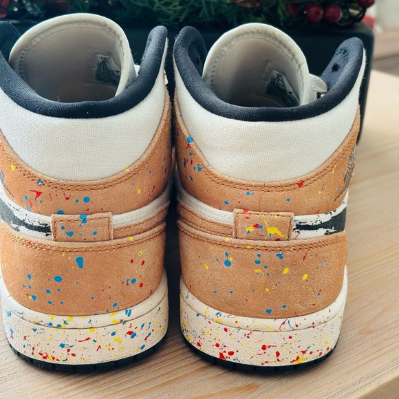 Air Jordan 1 SE Mid Brushstroke Paint Splatter - Picture 6 of 12